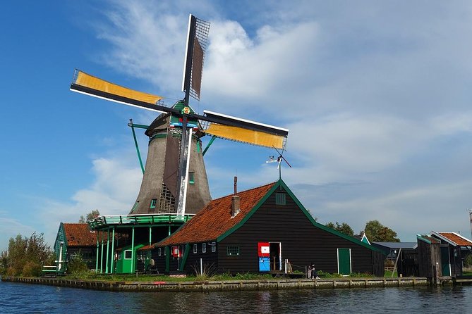 Zaanse Schans Windmills, cheese and clogs and Volendam tour from Amsterdam - Why this half-day private route works when you do not want a car