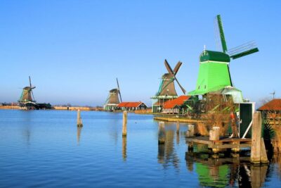 Zaanse Schans: Windmills, Clogs & Cheese by Electric Scooter - The Routiq route to Zaanse Schans: what riding feels like and why it’s worth it