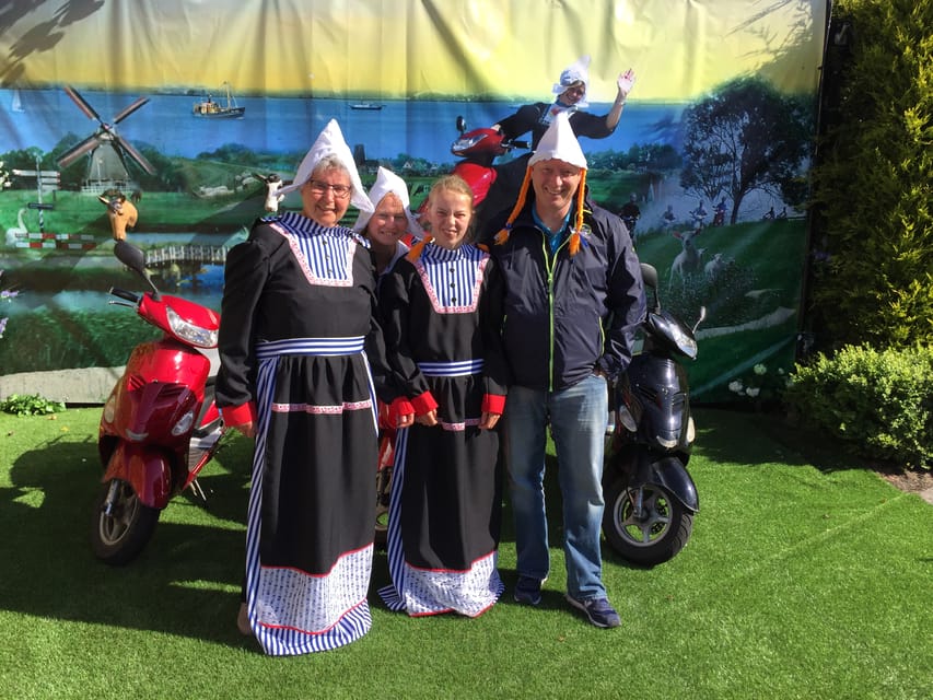 Zaanse Schans: Windmills, Clogs & Cheese by Electric Scooter - Cheese and clog stops: why these factory experiences feel more local