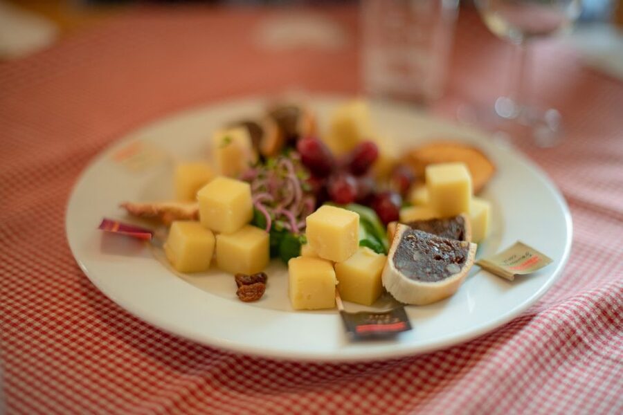 Zurich: Appenzell Day Trip with Farm Visit & Cheese Tasting - Artisan chocolate stop: when the craft comes with tasting