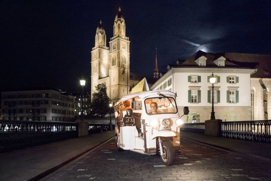Zurich: Swiss Cheese Fondue and Wine e-Tuk-Tuk Tour - Fondue and Wine While You Watch the City: The Real “Wow”